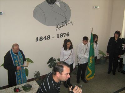 Новото знаме - ОУ Христо Ботев - Търнава